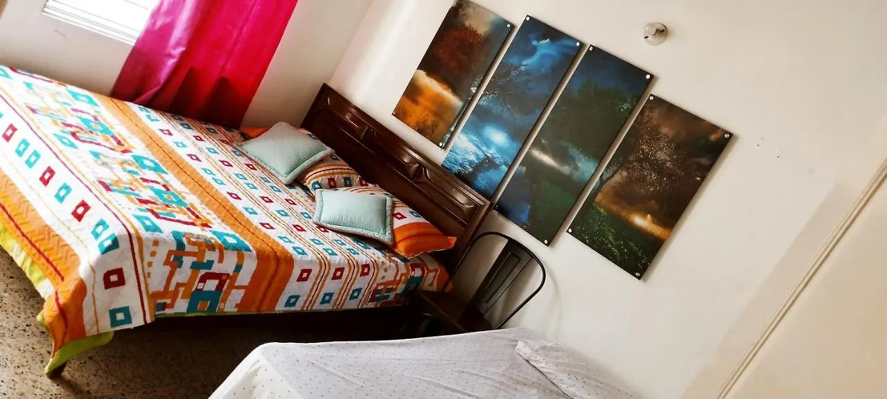 홈스테이 Habitaciones Laureles Los Colores, Estadio 메딜린